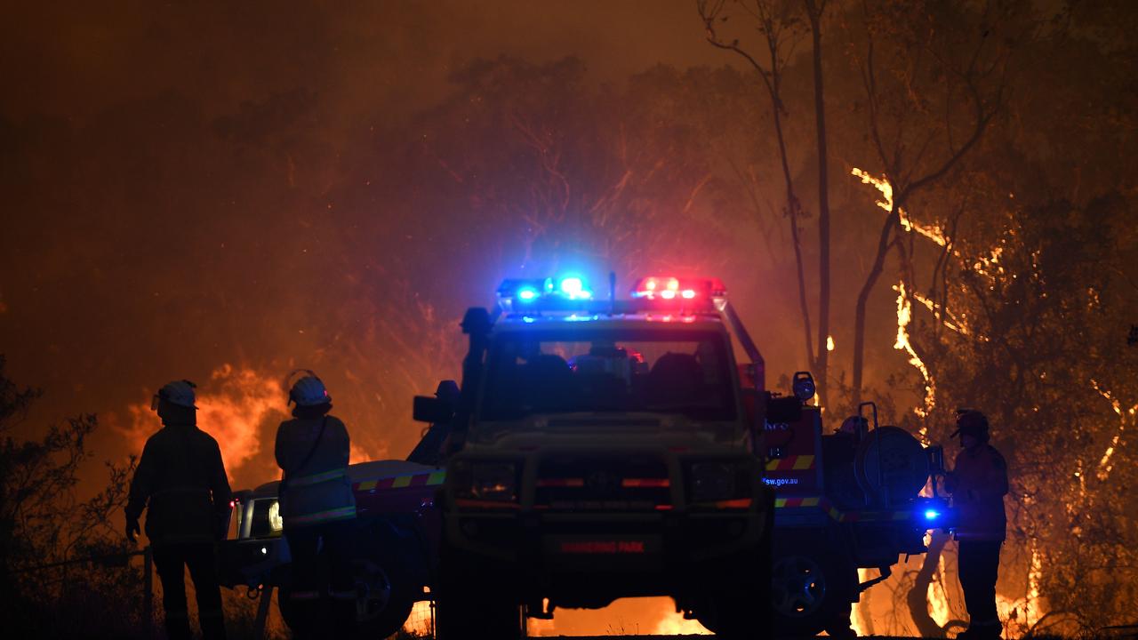 NSW bushfires: Community groups on social media rally around RFS ...