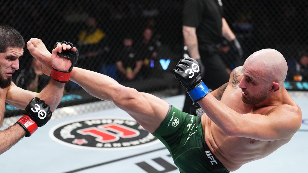 Alex Volkanovski lost a hotly contested decision against Islam Makhachev in February. Picture: Chris Unger/Zuffa LLC via Getty Images