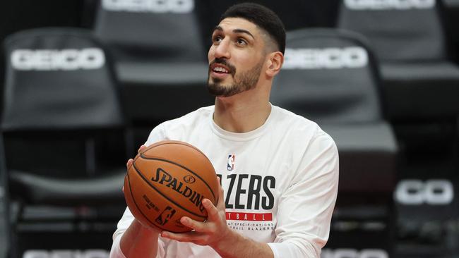 Enes Kanter warms up. Photo by Abbie Parr / GETTY IMAGES NORTH AMERICA / AFP.