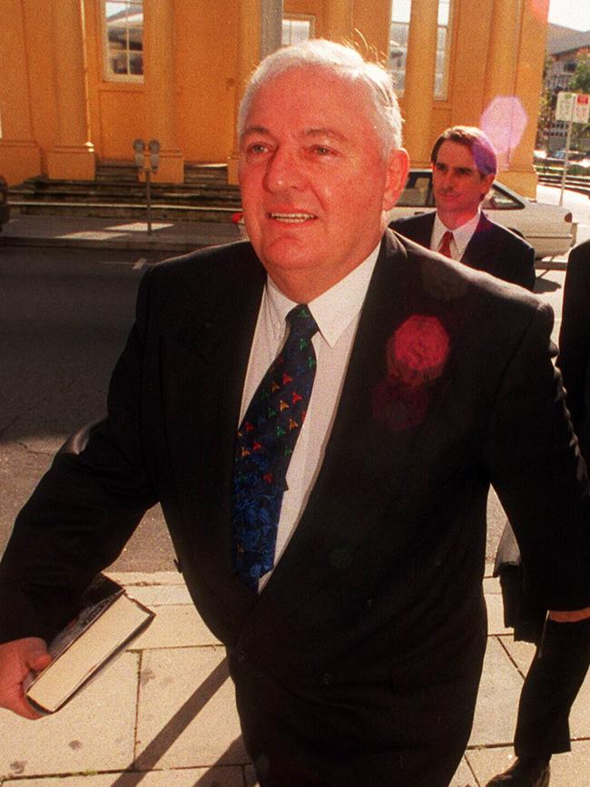 Businessman Alan Bond outside court in Perth. File picture