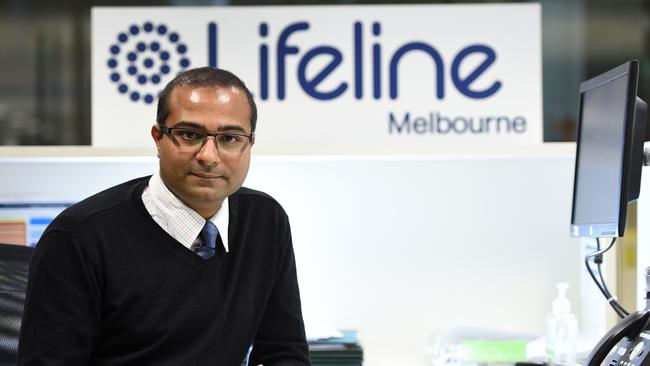 Kannan Nair is a volunteer with Lifeline Melbourne. Picture: David Smith.