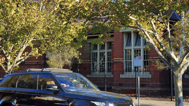 Richardson St outside Middle Park Primary School where a man with a long white beard and white apron startled a schoolgirl. Source: Supplied