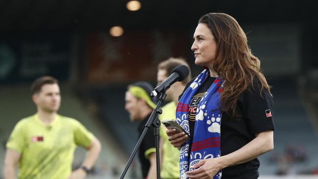 Wotjobaluk and Dja Dja Wurrung Woman Belinda Duarte performs an acknowledgement of Country before the Indigenous Round match between the Bulldogs and Dockers.