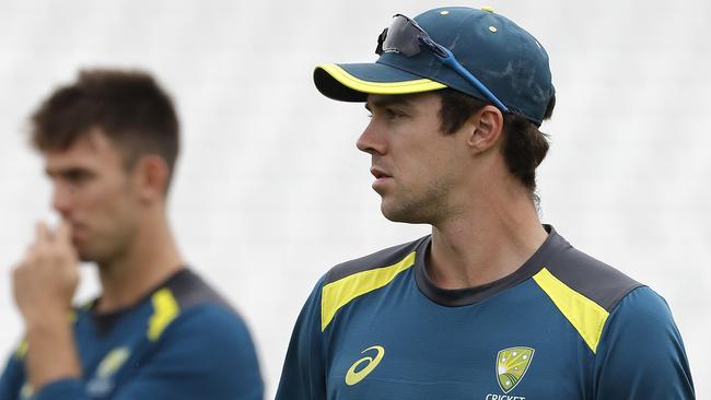 In and out ... Travis Head (right) has been dropped for the Fifth Ashes Test, with Mitchell Marsh (left) taking his place. Picture: Getty Images