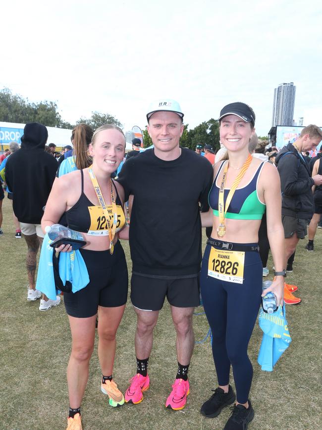 Gold Coast Marathon 2023 Sophie Chidzey, Rhett Coleman, Rianna Condon. 1 July 2023 Southport Picture by Richard Gosling