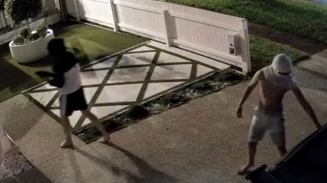 CCTV captures machete-wielding youths casing out Brisbane street