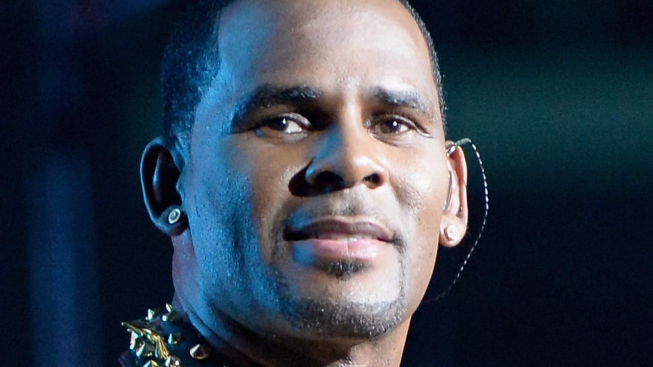 R Kelly Sex Tape Singer Allegedly Seen Having Sex With Girl The