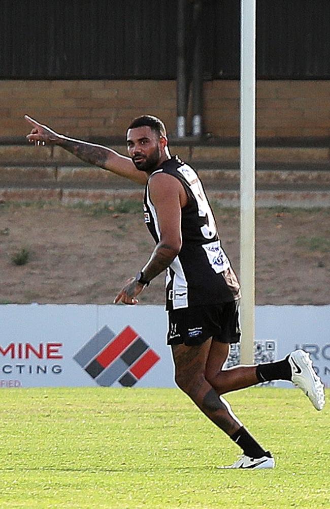 Tarryn Thomas trained with Swan Districts earlier this year. Picture: Philip Gostelow