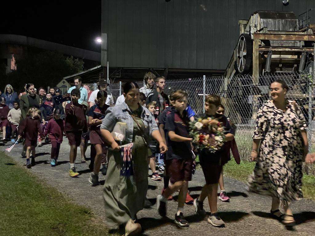 Hundreds gathered at Farleigh Mill just after 5am to join the Farleigh-Northern Beaches RSL sub branch service. Photo: Fergus Gregg