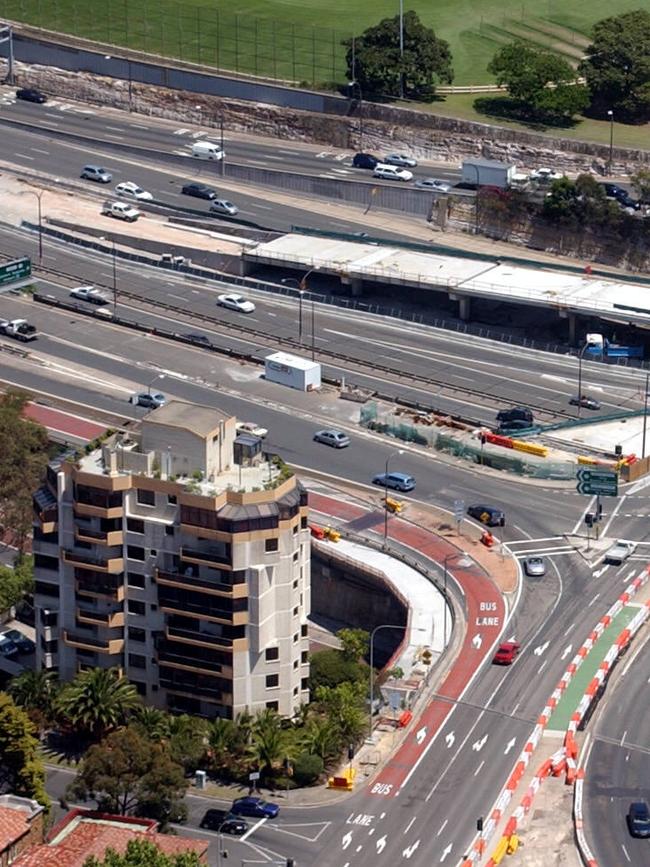 A photo of the current building on the corner of Military Rd and Warringah Fwy.