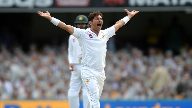 BRISBANE, AUSTRALIA - DECEMBER 16: Yasir Shah of Pakistan appeals to the umpire during day two of the First Test match between Australia and Pakistan at The Gabba on December 16, 2016 in Brisbane, Australia. (Photo by Bradley Kanaris/Getty Images)