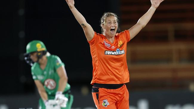 Sophie Devine missed out with the bat, but made an early impact with the ball for the Scorchers. Picture: Phil Hillyard