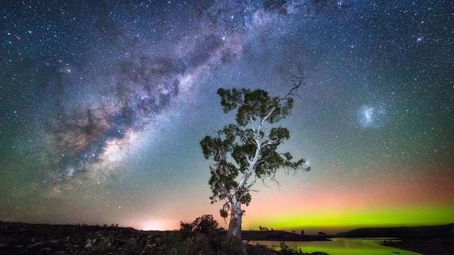 Midlands magic captured by Luke Tscharke Photography, who supports Dark Sky Tasmania by sharing his night-sky images.