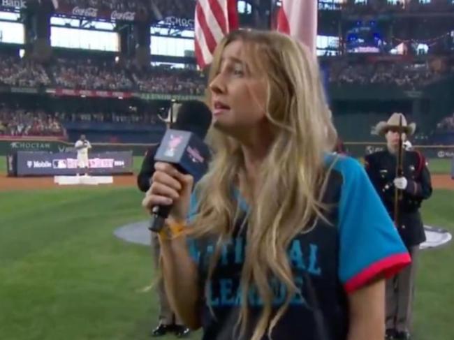 Ingrid Andress delivered a national anthem to forget.