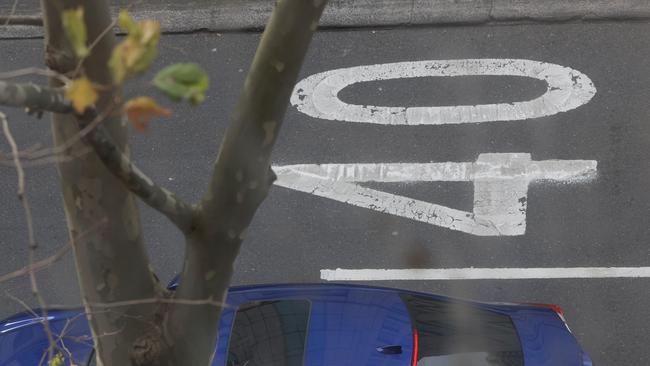 The City of Campbelltown in Adelaide will consult with ratepayers on reducing speed limits on some of its residentials roads to 40km/h. Picture: NewsWire / Damian Shaw