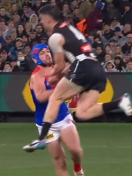 Maynard’s hit on Brayshaw. Picture: Fox Sports