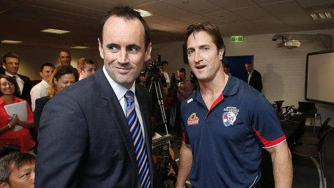 Western Bulldogs announce new senior coach.