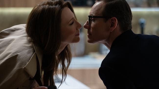 (L to R) Cate Blanchett as Kathryn St. Jean and Michael Fassbender as George Woodhouse in director Steven Soderbergh's BLACK BAG, a Focus Features release. Credit: Claudette Barius/Focus Features © 2025 All Rights Reserved.