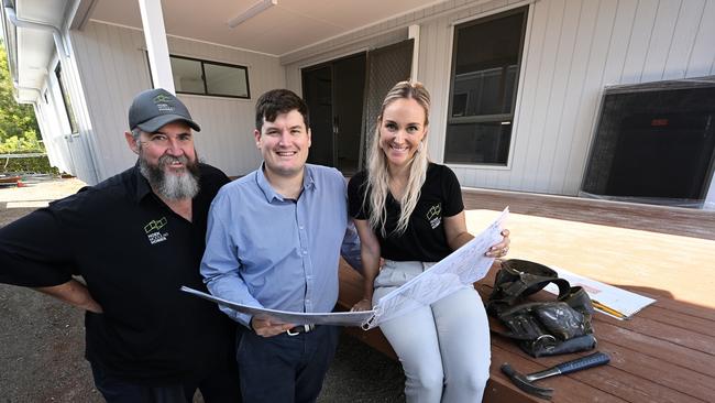 Hoek Homes operations manager Shane Windsor (left), Quilpie Shire CEO Justin Hancock (middle) and Hoek Homes sales manager Lana Hutton (right) inspect modular homes in Lawnton in Brisbane’s north that will be shipped to Quilpie. Photo: Lyndon Mechielsen