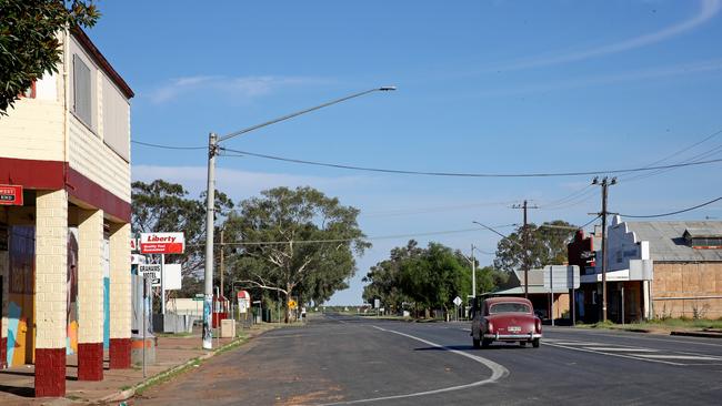 Some recommend not stopping in Wilcannia while passing through. Picture: Toby Zerna