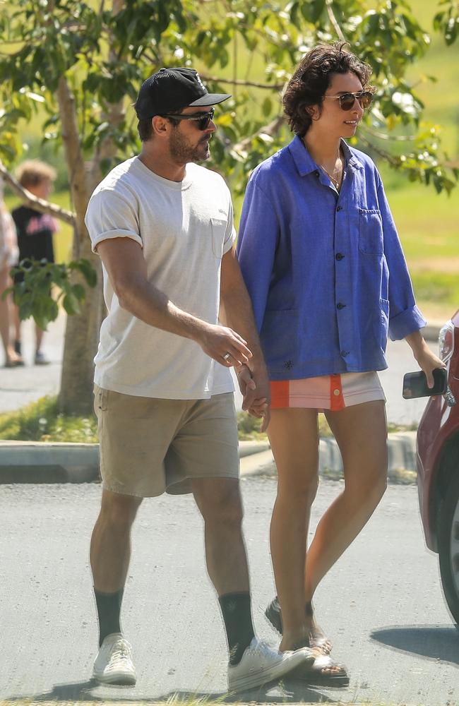 Zac Efron and girlfriend Vanessa Valladares hold hands in ...