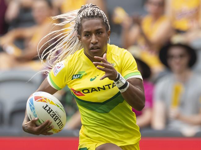 Ellia Green of Australia scores during day two of the Sydney 7S Rugby tournament at Bankwest Stadium in Sydney, Sunday, February 2 2020. (AAP Image/Craig Golding) NO ARCHIVING, EDITORIAL USE ONLY