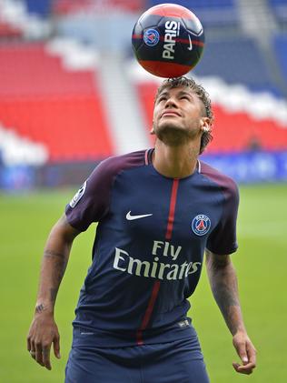 Neymar PSG transfer news: Shirt sales, debut, Pique photo ...
