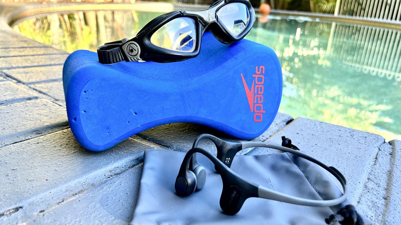 Swimming best sale headphones review