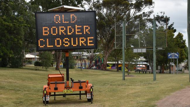 Queensland border closure signs in Warwick west, heading out towards Inglewood and Goondiwindi.