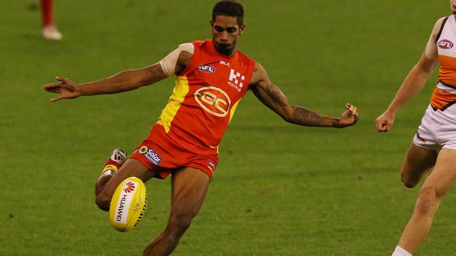 Jarrod Garlett in action for the Suns. Picture: Scott Fletcher