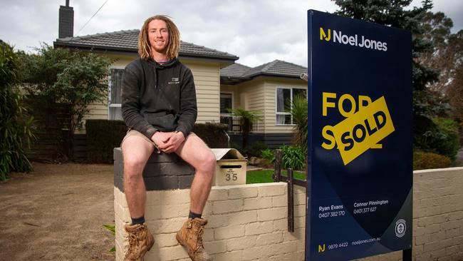 Carpenter Troy Hill had to jump through a number of hurdles to get approval for a home loan before buying in Kilsyth. Picture: Mark Stewart