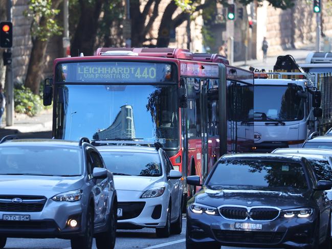 SYDNEY, AUSTRALIA - NewsWire Photos APRIL 26, 2021: Pictured are morning commuters near Central railway station in Sydney. Picture: NCA NewsWire / Dylan Coker