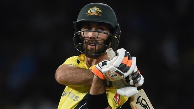 Australia's Glenn Maxwell hit an 18-ball 50 in the second Twenty20 international against Sri Lanka.