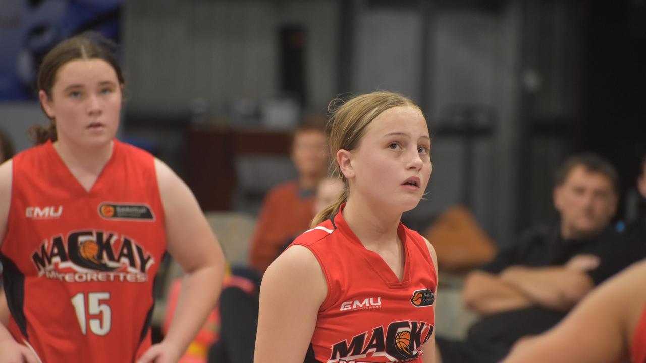 Maggie Thornburn for the Mackay Meteorettes in the U14 State Championship final against Cairns Dolphins in Mackay. Picture: Matthew Forrest