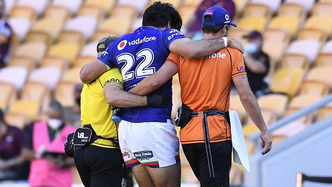 Tohu Harris comes off with a suspected ACL injury (Photo by Albert Perez/Getty Images)