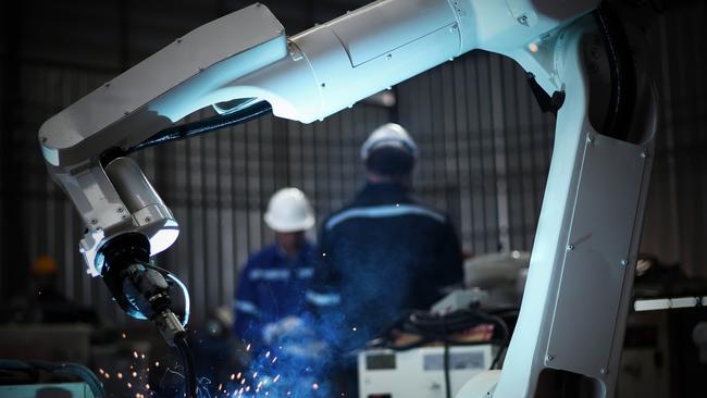 Steeline GRP’s Kawasakil Long-reach robotic welding system