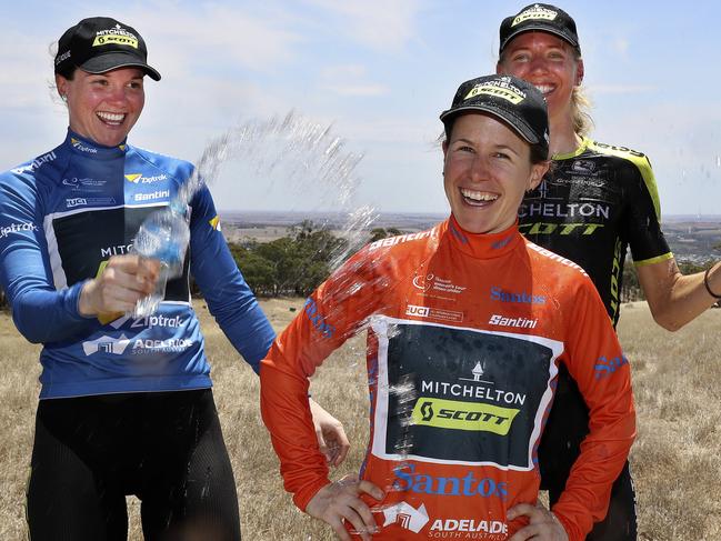 CYCLING - Womens Tour Down Under - Stage 2 - Nuriootpa to Menglers Hill. Amanda Spratt in the ochre Jersey with team mates Saray Roy (Left)  and Lucy Kennedy. Picture SARAH REED