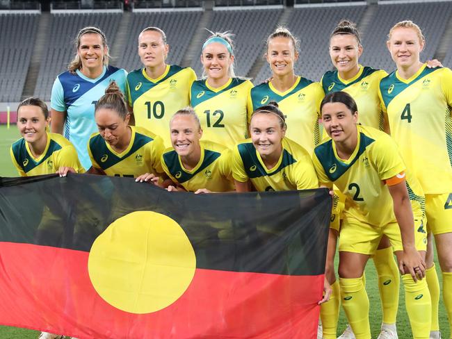 Hanson rages over Matildas flag photo