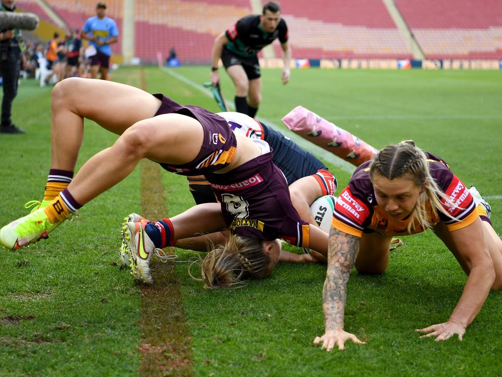 Bronco Tarryn Aiken’s incredible tackle effort. Picture NRL photos