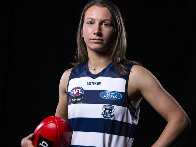 Sophie Van De Huevel of the Cats poses for a photograph during the 2018 AFLW Draft at Marvel Stadium in Melbourne, Friday, October 23, 2018. (AAP Image/Daniel Pockett) NO ARCHIVING