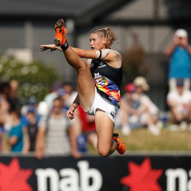 Tayla Harris kicking for goal, March 17, 2019. Picture: Michael Willson/AFL Media