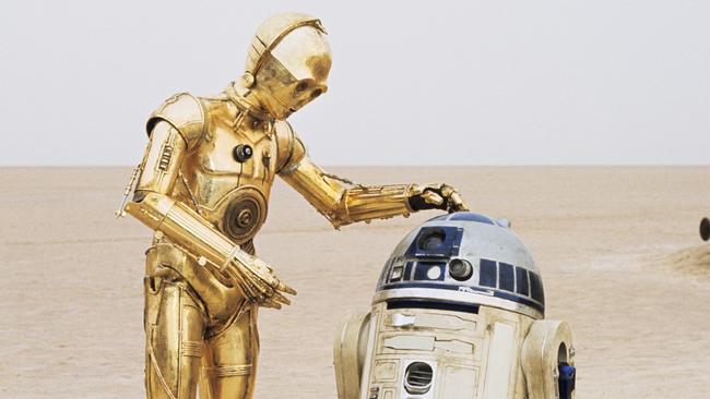 Bromance: R2D2 and C3PO on Tatooine.