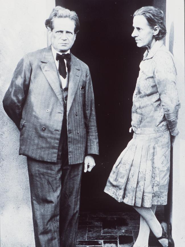 Walter Burley Griffin and his wife Marion Mahony Griffin