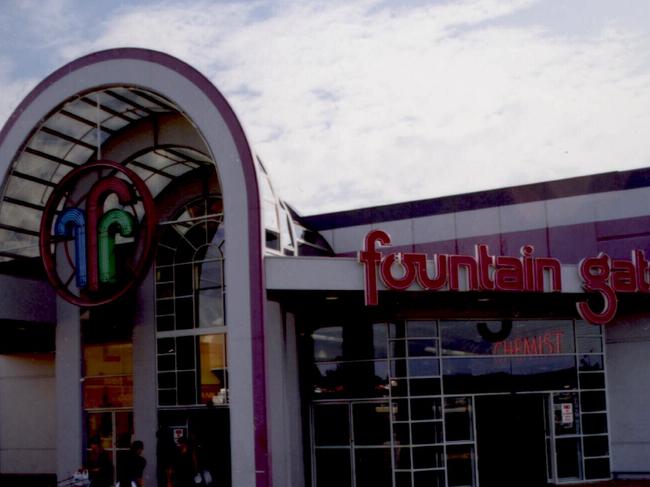 Vintage photos of Melbourne shopping centres