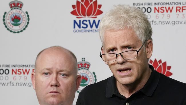 Coulson Aviation CEO Wayne Coulson and New South Wales Rural Fire Service Commissioner Shane Fitzsimmons (L) speak during a press conference at the NSW Rural Fire Service Headquarters today. Photo: Jenny Evans/Getty Images