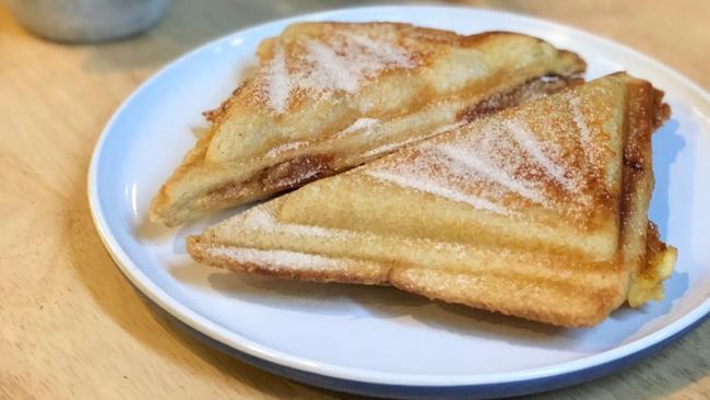 An apple pie jaffle from Union Kiosk in Causeway Lane, Melbourne.