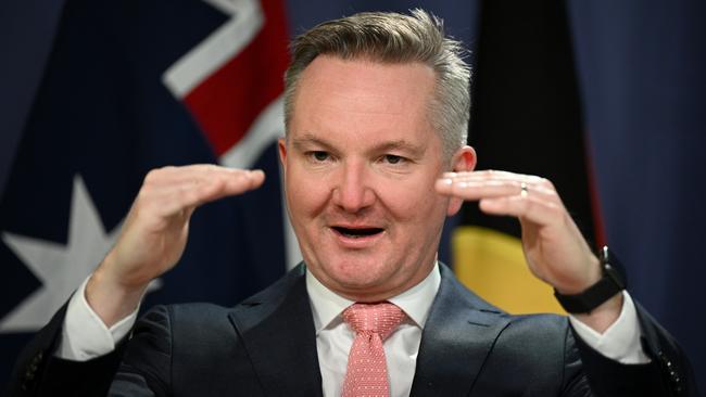 Energy Minister Chris Bowen has requested households reduce non-essential electricity use. Picture: AAP