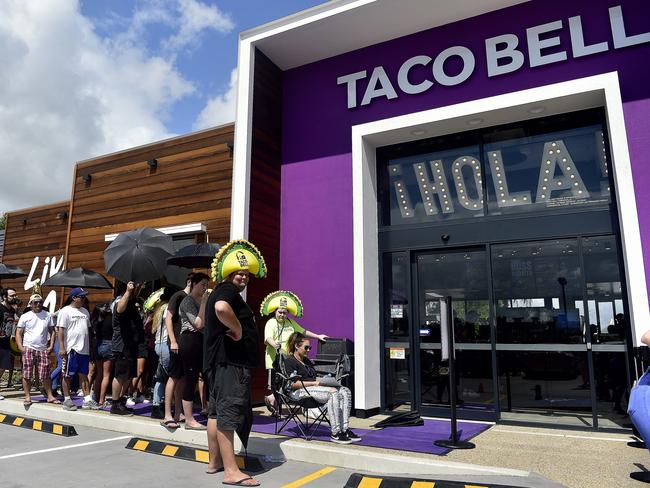 Taco Bell in Townsville has officially opened, attracting a long line of people and cars to the new restaurant. PICTURE: MATT TAYLOR.