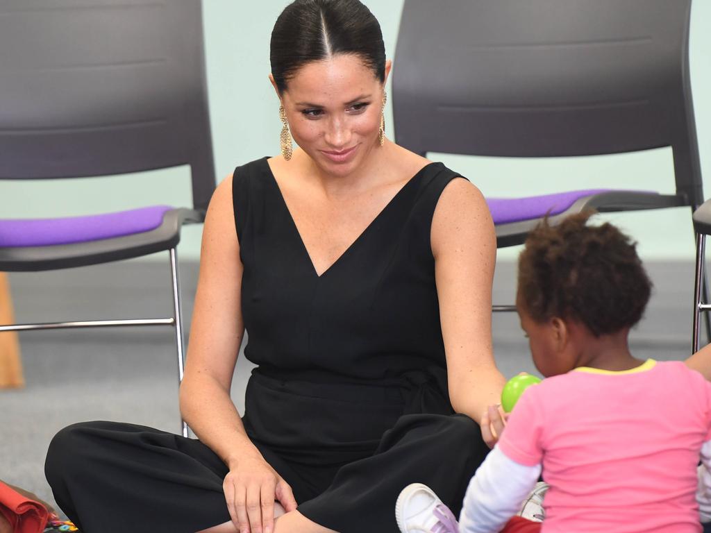 Meghan, Duchess of Sussex visiting mothers2mothers during her royal tour of South Africa. Picture: Paul Edwards – Pool/Getty Images.