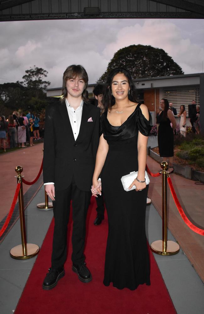 Students arrive at Noosa District State High School formal.